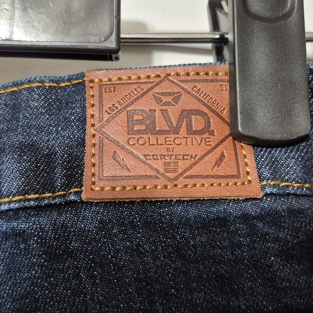Women's Riding Jeans - Picture 3 of 7
